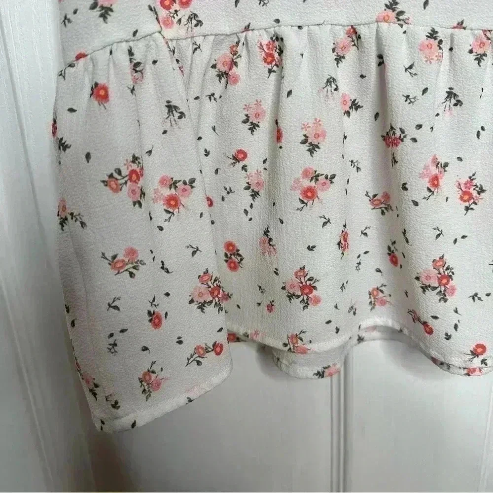 Ardene  Peplum Top White/Pink/Red Floral Size Large - Picture 13 of 16